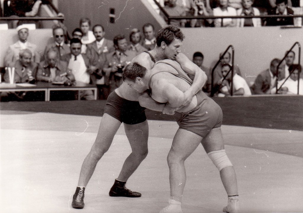 Olympic champion in freestyle wrestling Aleksandr Medved in action (ESM F 68:23/B 395); Estonian Sports and Olympic Museum